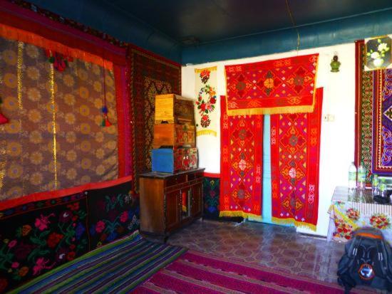 Guest House Erali Murghob Ngoại thất bức ảnh